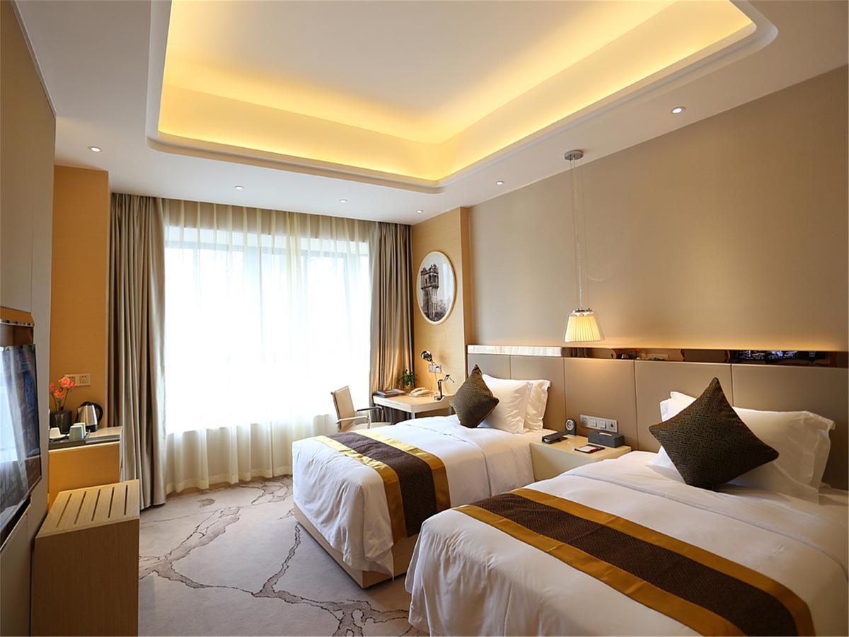 Ramada By Wyndham Enping Hotell Exteriör bild